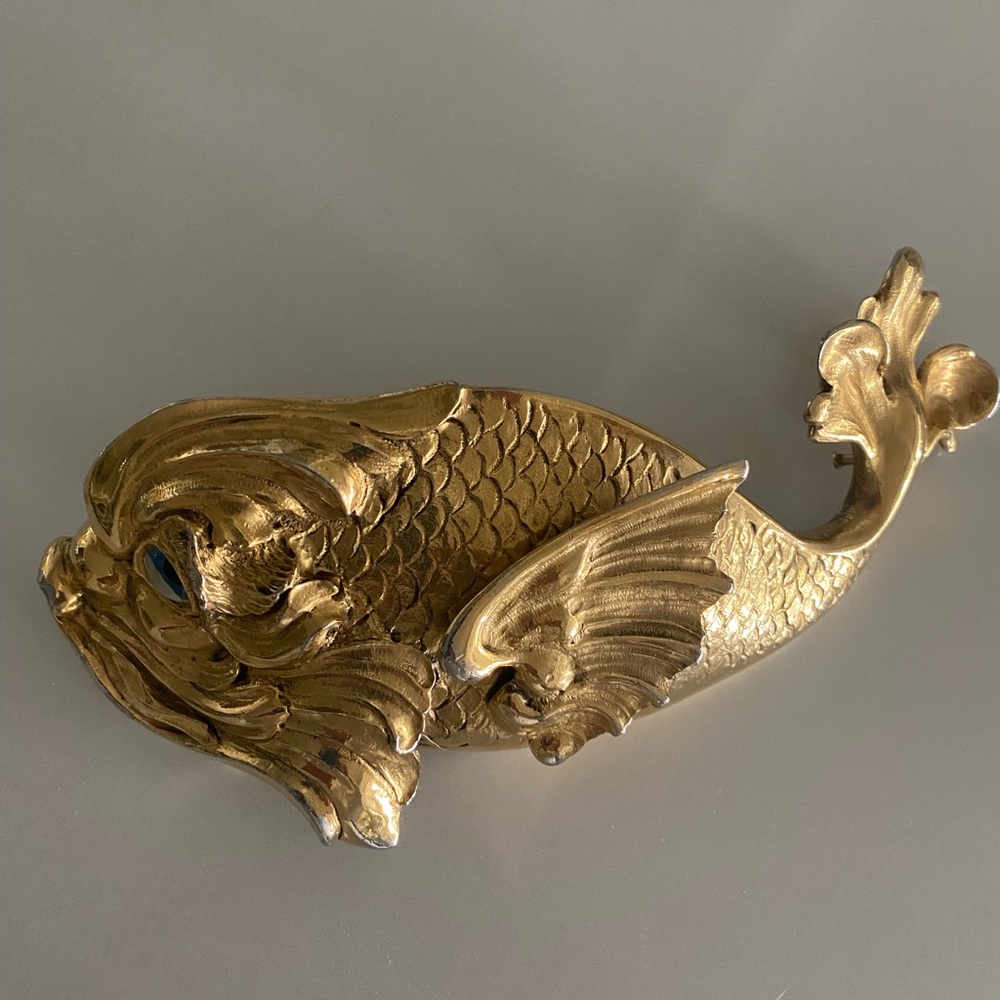VITNTAGE IN PERFECT CONDITION! 1984 CHRISTOPHER ROSS24 K Gold Tone. BELTBUCKLE